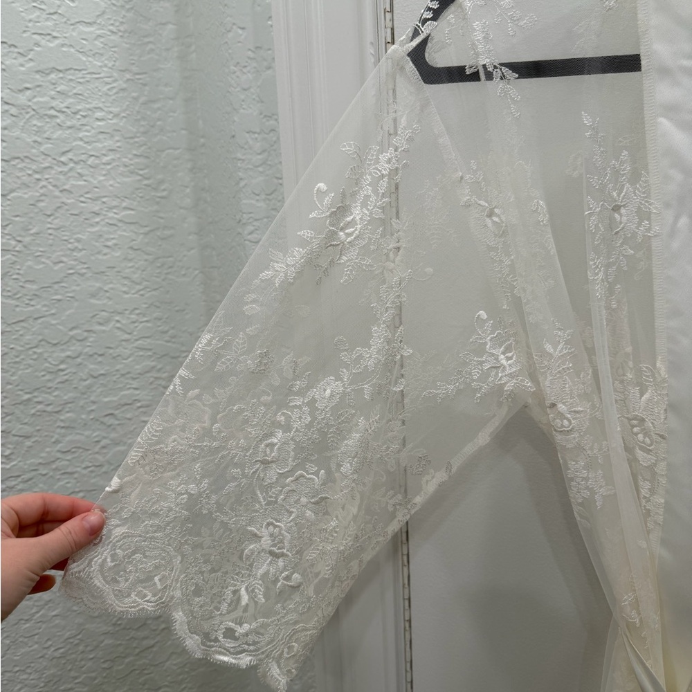 Rya Collection White Lace Robe - Picture 2 of 6